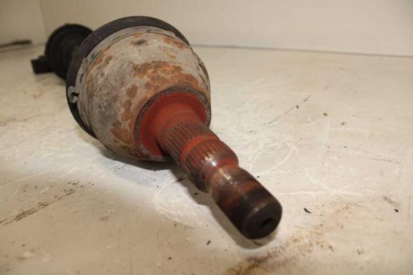 ARBRE DE TRANSMISSION AVANT DROIT - Vue 2